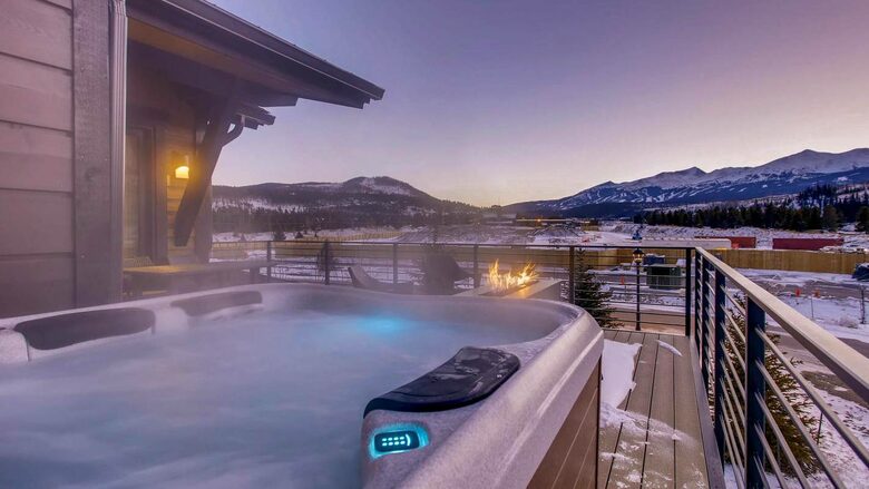 On the Corner at The Shores - Moving Mountains - Breckenridge, Colorado