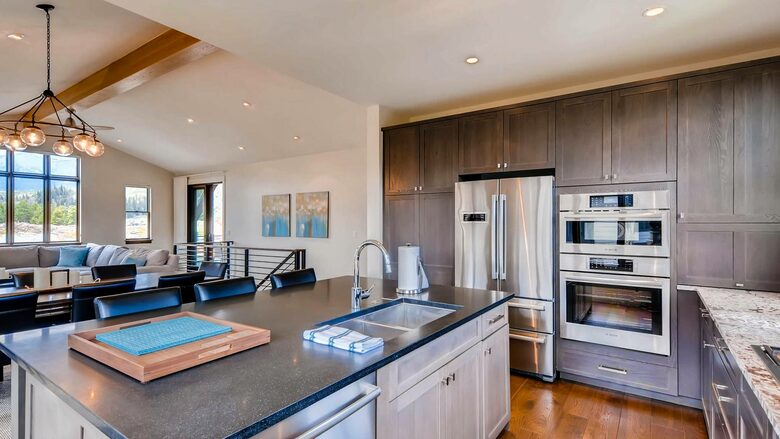 On the Corner at The Shores - Moving Mountains - Breckenridge, Colorado