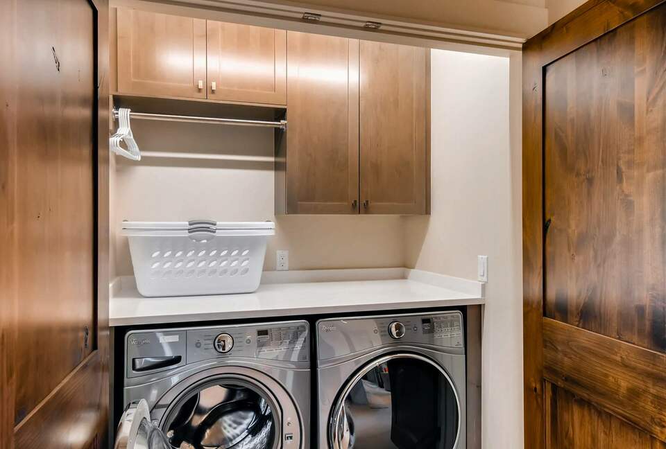 On the Corner at The Shores - Moving Mountains - Breckenridge, Colorado