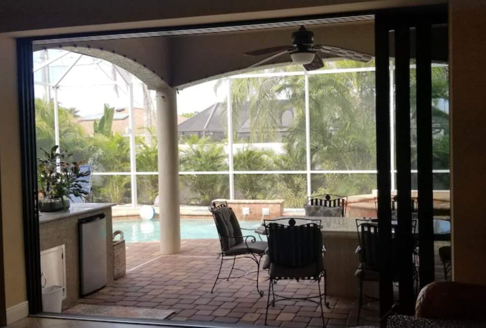 Indoor/outdoor living