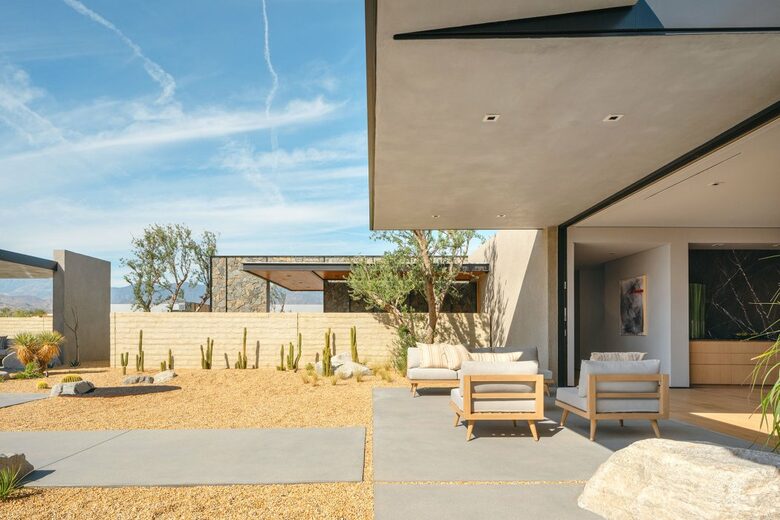 Elegant Estate in Rancho Mirage - Rancho Mirage, California