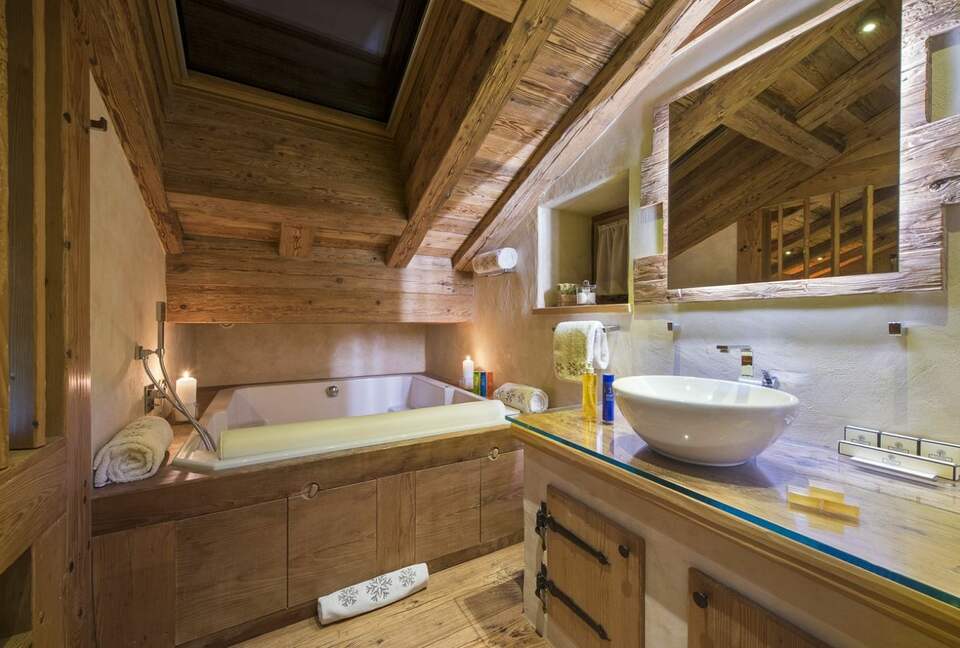 Fantastic Swiss Chalet 3 Flocons (R) - Verbier, Switzerland