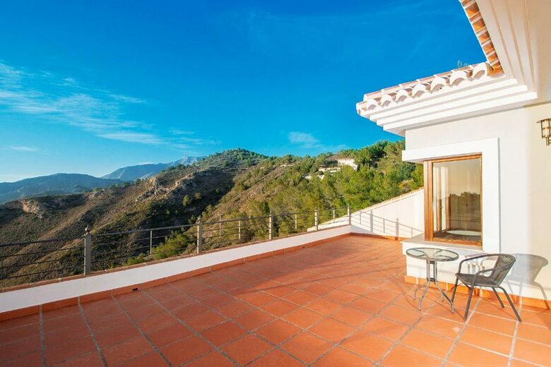 Mas Mananas - La Herradura, Spain