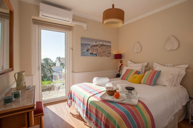 Seaview villa in Cascais Bay - Cascais, Portugal