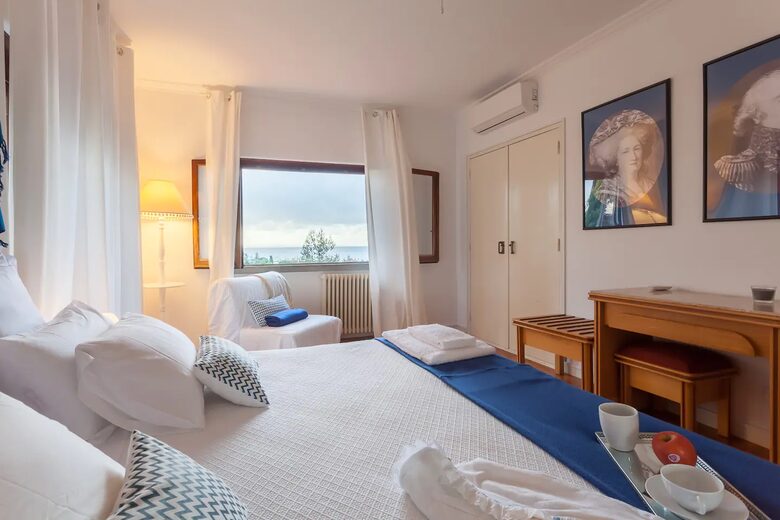 Seaview villa in Cascais Bay - Cascais, Portugal