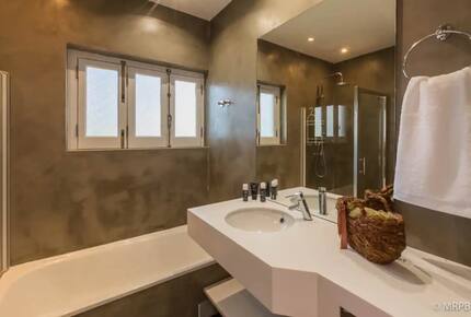 Seaview villa in Cascais Bay - Cascais, Portugal