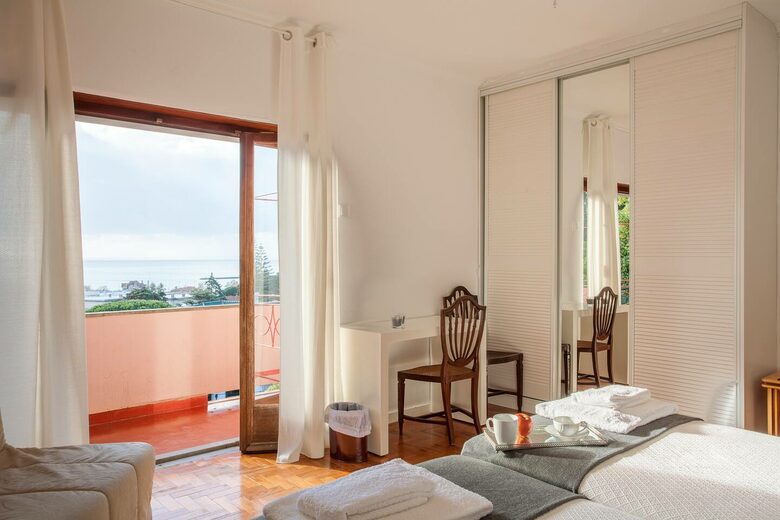 Seaview villa in Cascais Bay - Cascais, Portugal