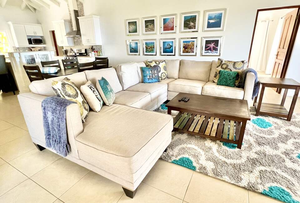 Living Space with balcony and epic ocean views.