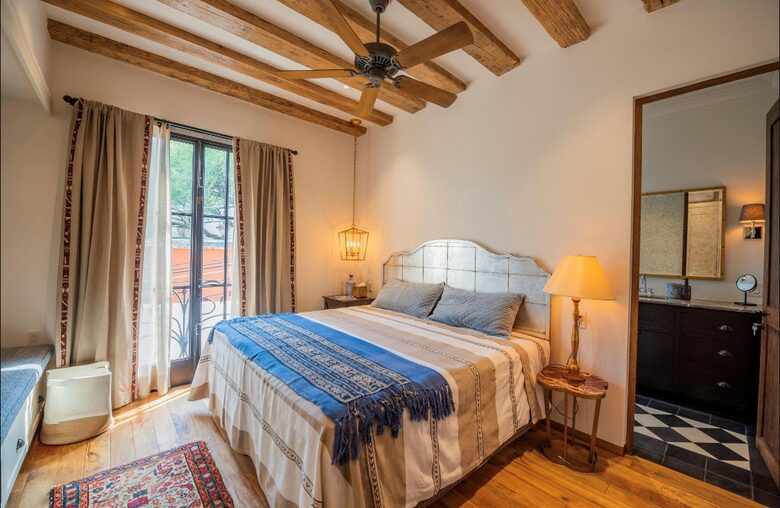 Home Exchange in San Miguel de Allende, Guanajuato Mexico king bedroom