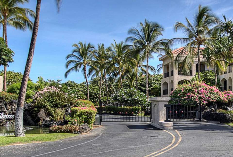 The Shores at Waikoloa Beach Resort gated entry