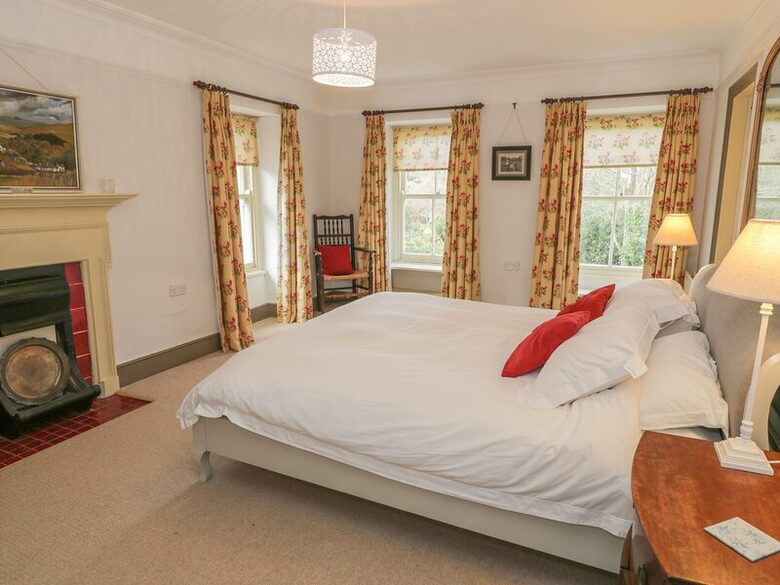 Historic Welsh Coastal Flat - Portmeirion, United Kingdom