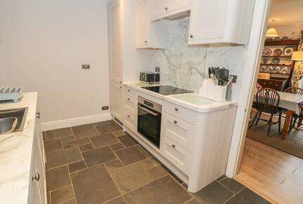 Historic Welsh Coastal Flat - Portmeirion, United Kingdom