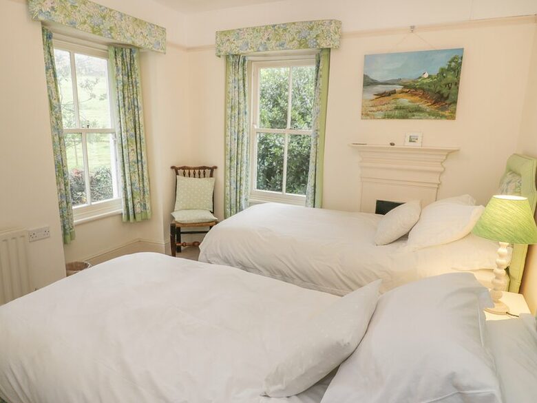 Historic Welsh Coastal Flat - Portmeirion, United Kingdom