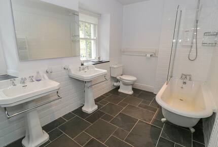 Historic Welsh Coastal Flat - Portmeirion, United Kingdom