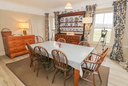 Historic Welsh Coastal Flat - Portmeirion, United Kingdom