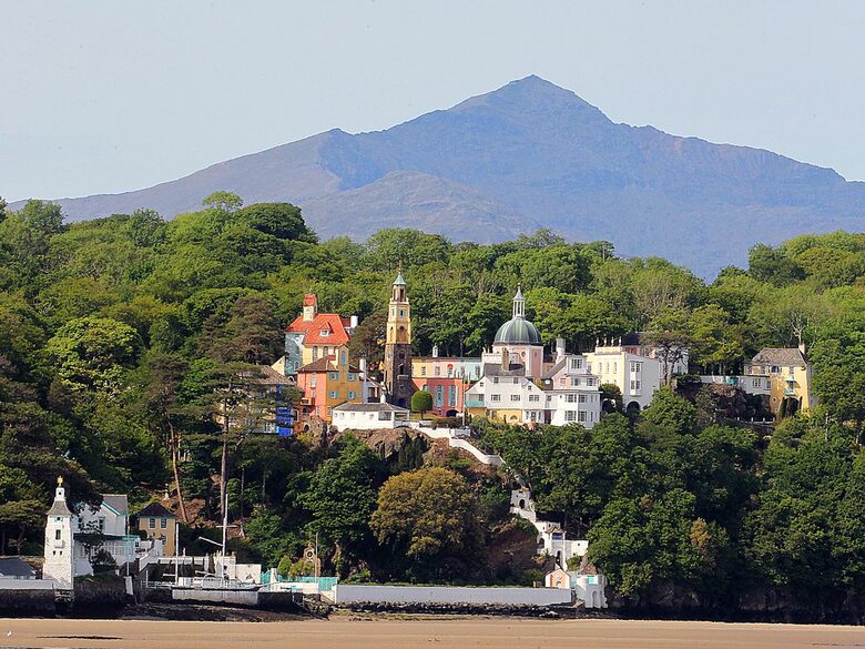 Historic Welsh Coastal Flat - Portmeirion, United Kingdom