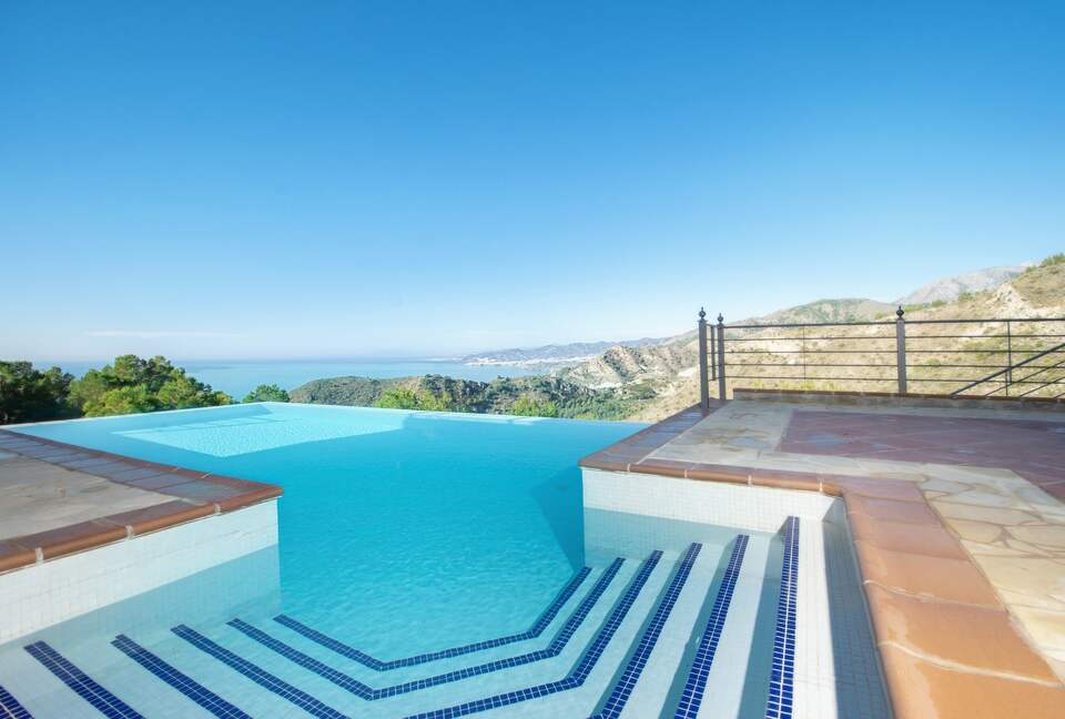 Mas Mananas - La Herradura, Spain