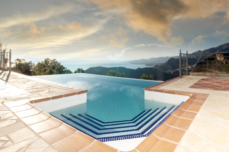 Mas Mananas - La Herradura, Spain