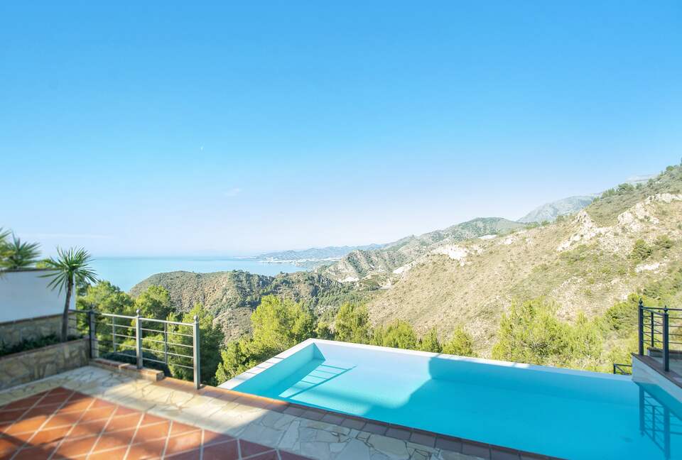 Mas Mananas - La Herradura, Spain