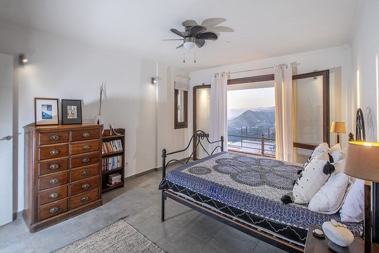 Mas Mananas - La Herradura, Spain