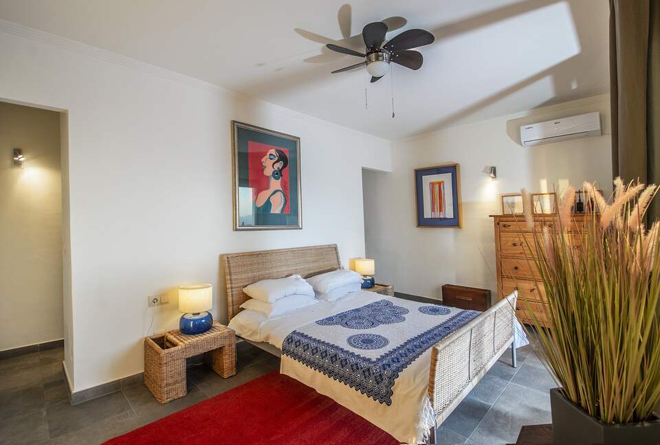 Mas Mananas - La Herradura, Spain