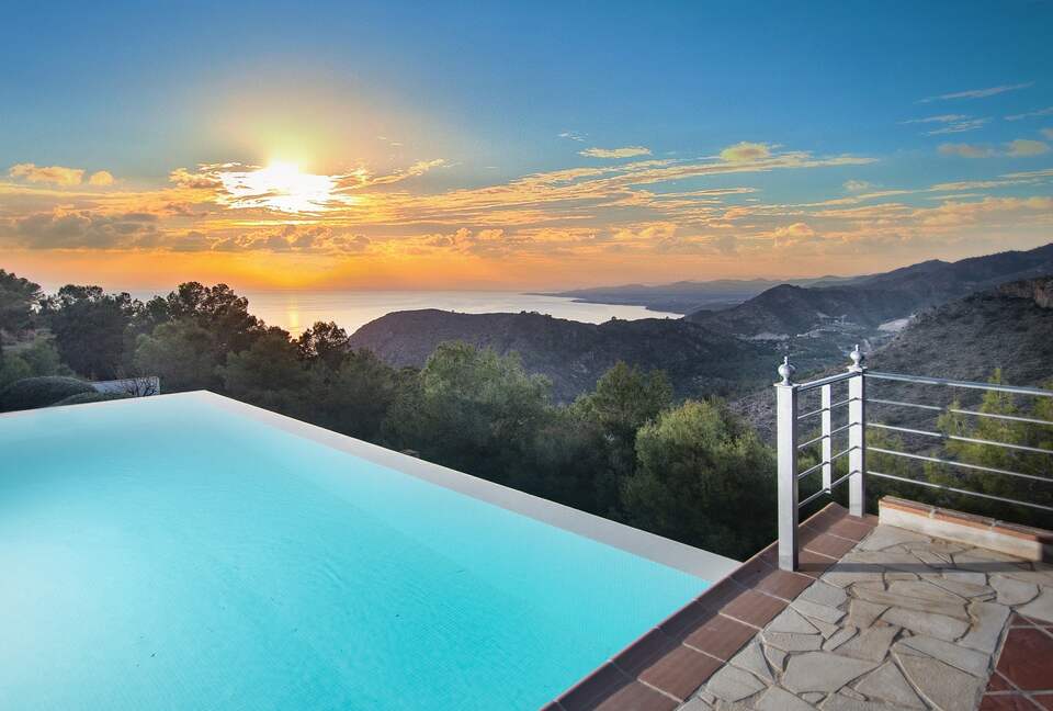 Mas Mananas - La Herradura, Spain