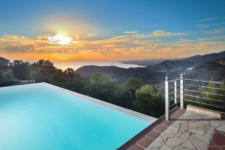 Mas Mananas - La Herradura, Spain