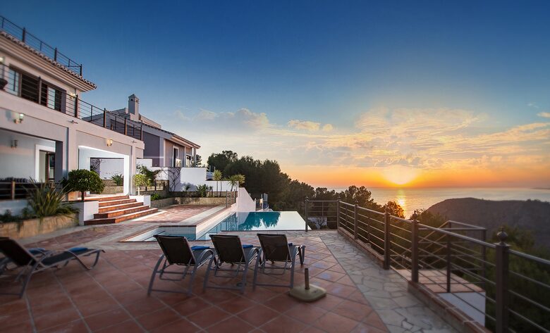 Mas Mananas - La Herradura, Spain