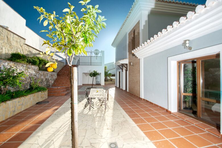 Mas Mananas - La Herradura, Spain