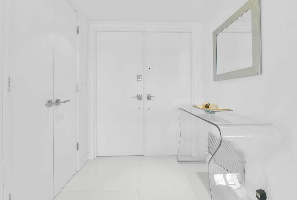 Stunning Beachfront Apartment - Boca Raton, Florida