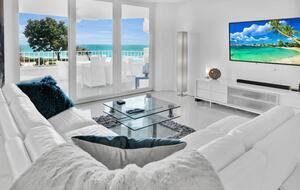 Stunning Beachfront Apartment - Boca Raton, Florida
