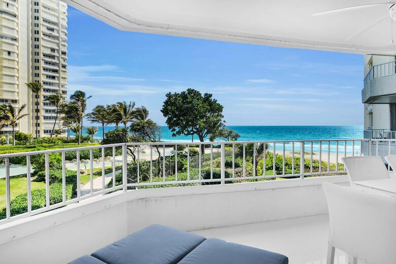 Stunning Beachfront Apartment - Boca Raton, Florida