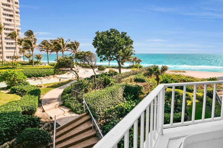 Stunning Beachfront Apartment - Boca Raton, Florida