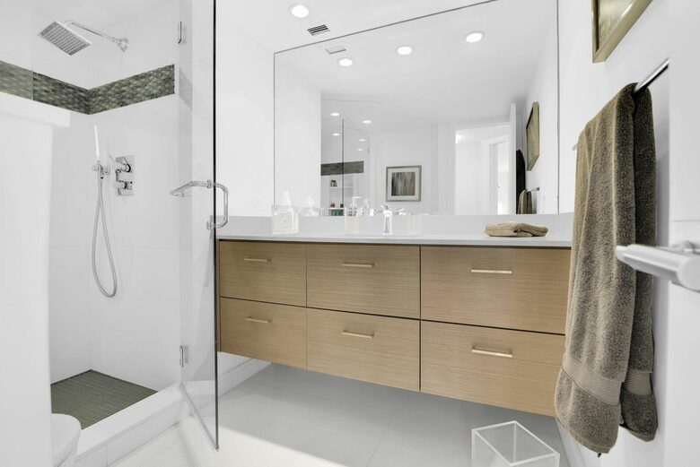 Stunning Beachfront Apartment - Boca Raton, Florida