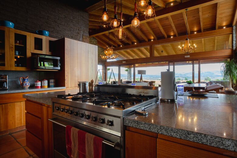 Home Exchange in Tapalpa, Jalisco, Mexico gourmet kitchen