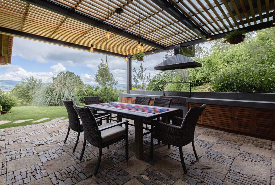 Home Exchange in Tonalá, Jalisco, Mexico outdoor kitchen and dining