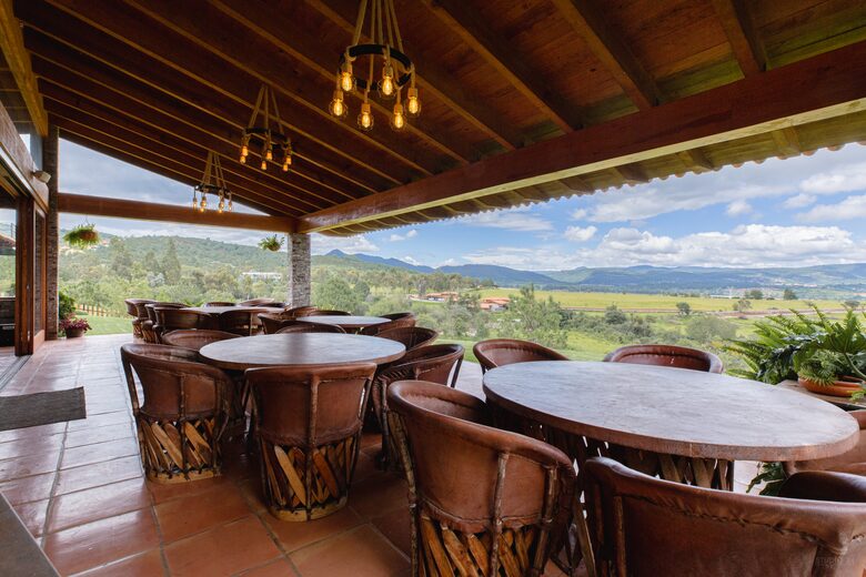 Home Exchange in Tapalpa, Jalisco, Mexico outdoor dining