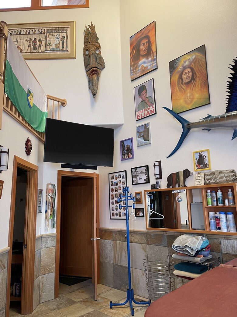 Blue Lantern Lodge - Big Lake, Alaska