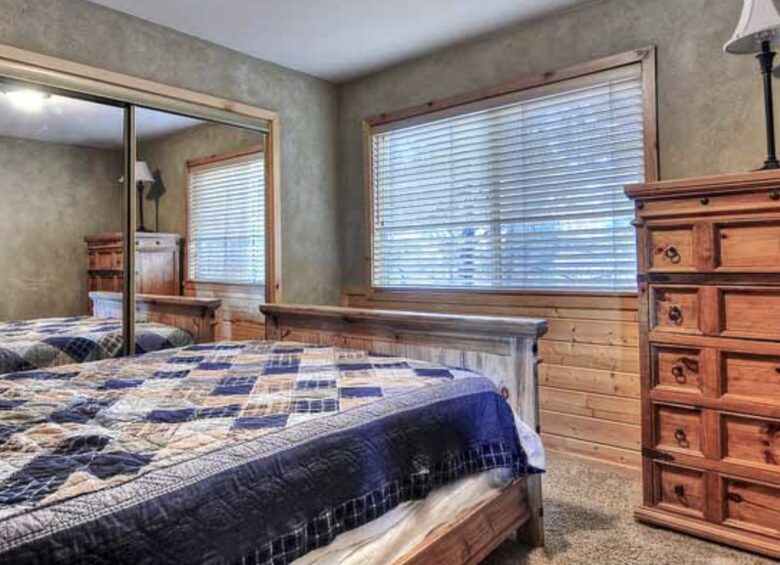 Home Exchange in Big Bear Lake, CA guest bedroom