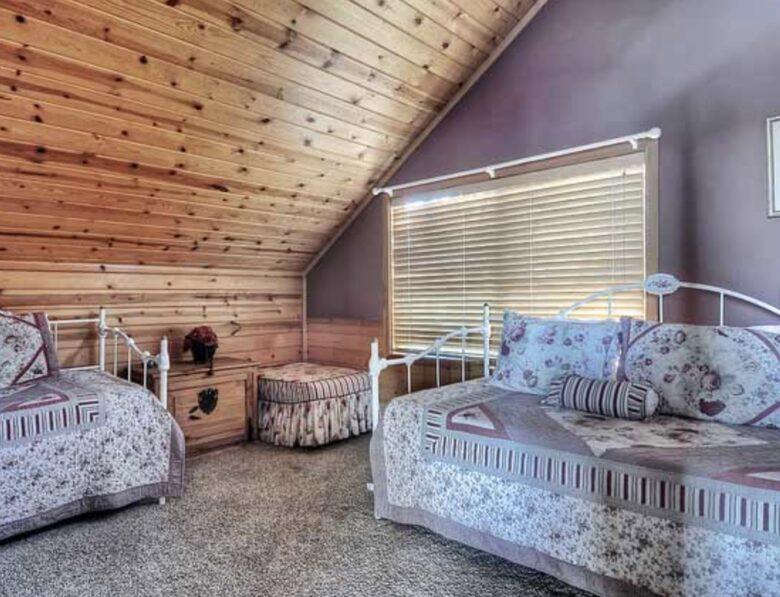 Home Exchange in Big Bear Lake, CA guest bedroom