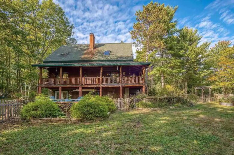 Starlight Cabin Ten Acre Retreat