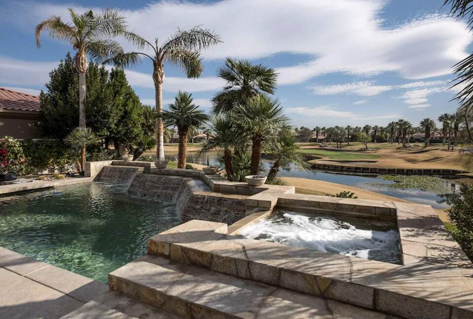 Home Exchange in La Quinta, CA pool and hot tub