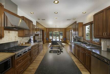 Home Exchange in Eagle River, WI gourmet kitchen
