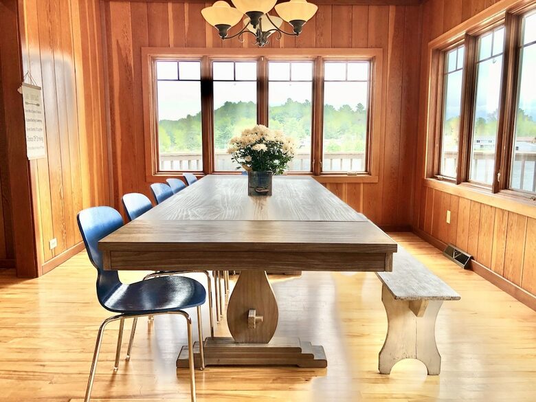 Home Exchange in Eagle River, WI dining room