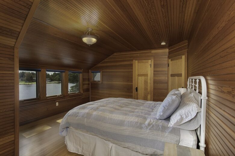 Home Exchange in Eagle River, WI "Eagles Nest" bedroom with a queen