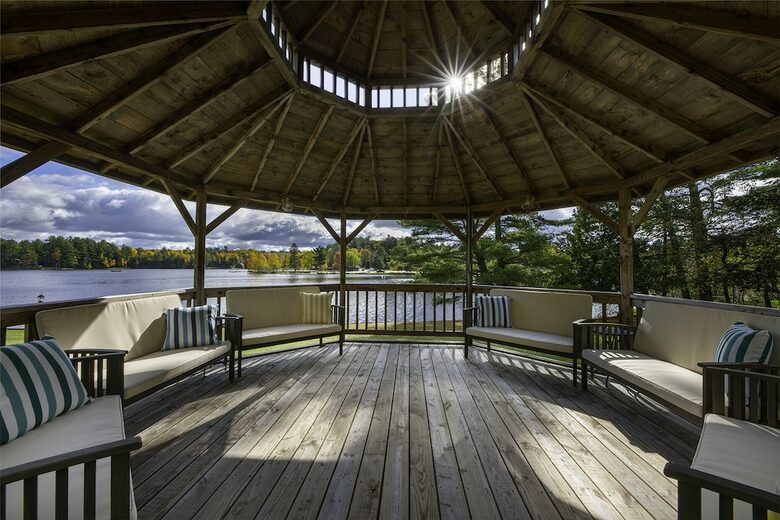 Home Exchange in Eagle River, WI gazebo