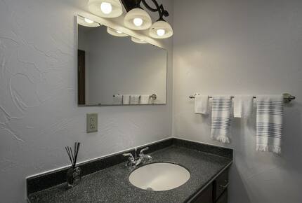 Home Exchange in Eagle River, WI "port" ensuite