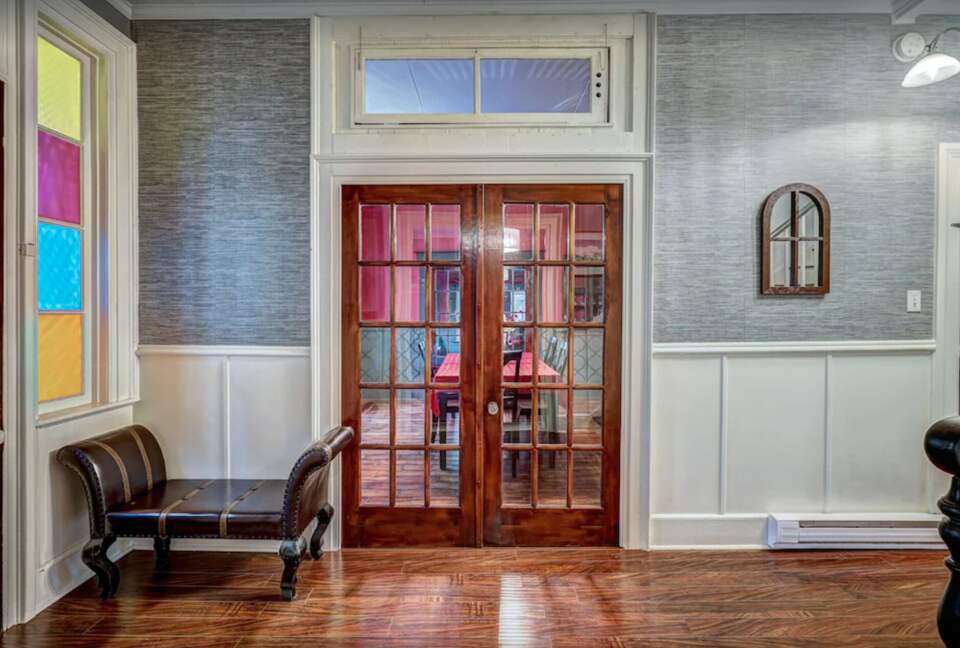 French doors to dining room
