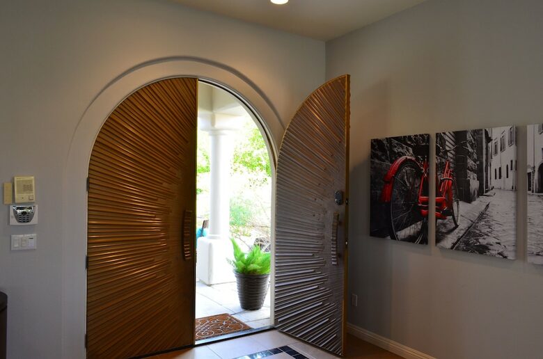 Home Exchange in La Quinta, CA interior entry