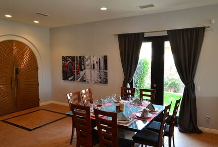 Home Exchange in La Quinta, CA dining room